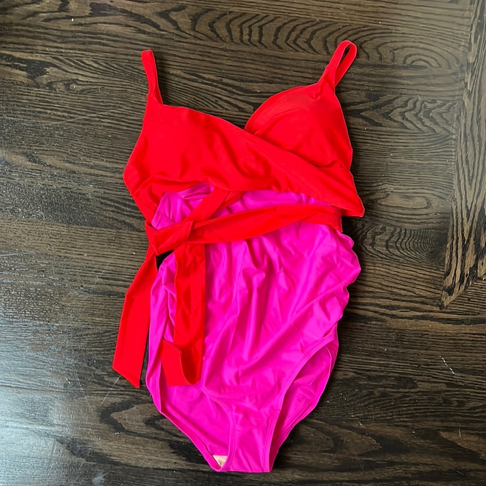 Beach Bump maternity swimsuit brand new